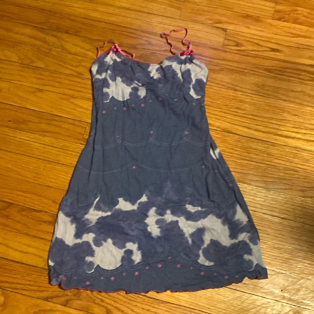 Samantha Chang blue and pink stretchy chemise small